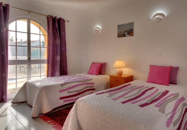 Villa em Albufeira - Villa Arines Villa em Albufeira - Villa Arines