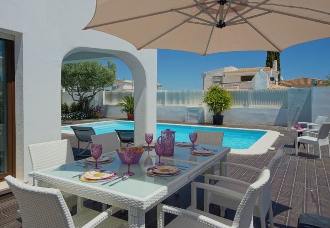Villa em Albufeira - Casa dos Amigos by Popular Villas Villa em Albufeira - Casa dos Amigos by Popular Villas