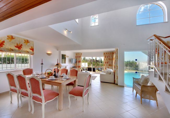 Villa em Albufeira - Villa Damara R19 Villa em Albufeira - Villa Damara R19
