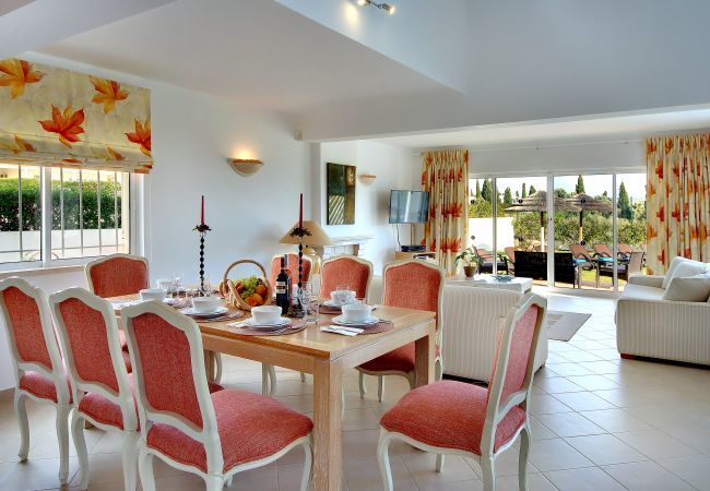 Villa em Albufeira - Villa Damara R19 Villa em Albufeira - Villa Damara R19