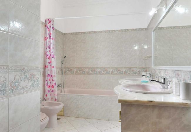 Villa em Albufeira - Villa Dois Pinheiros Villa em Albufeira - Villa Dois Pinheiros