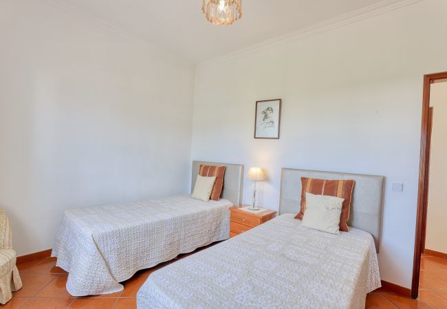Villa em Albufeira - Villa Dois Pinheiros Villa em Albufeira - Villa Dois Pinheiros