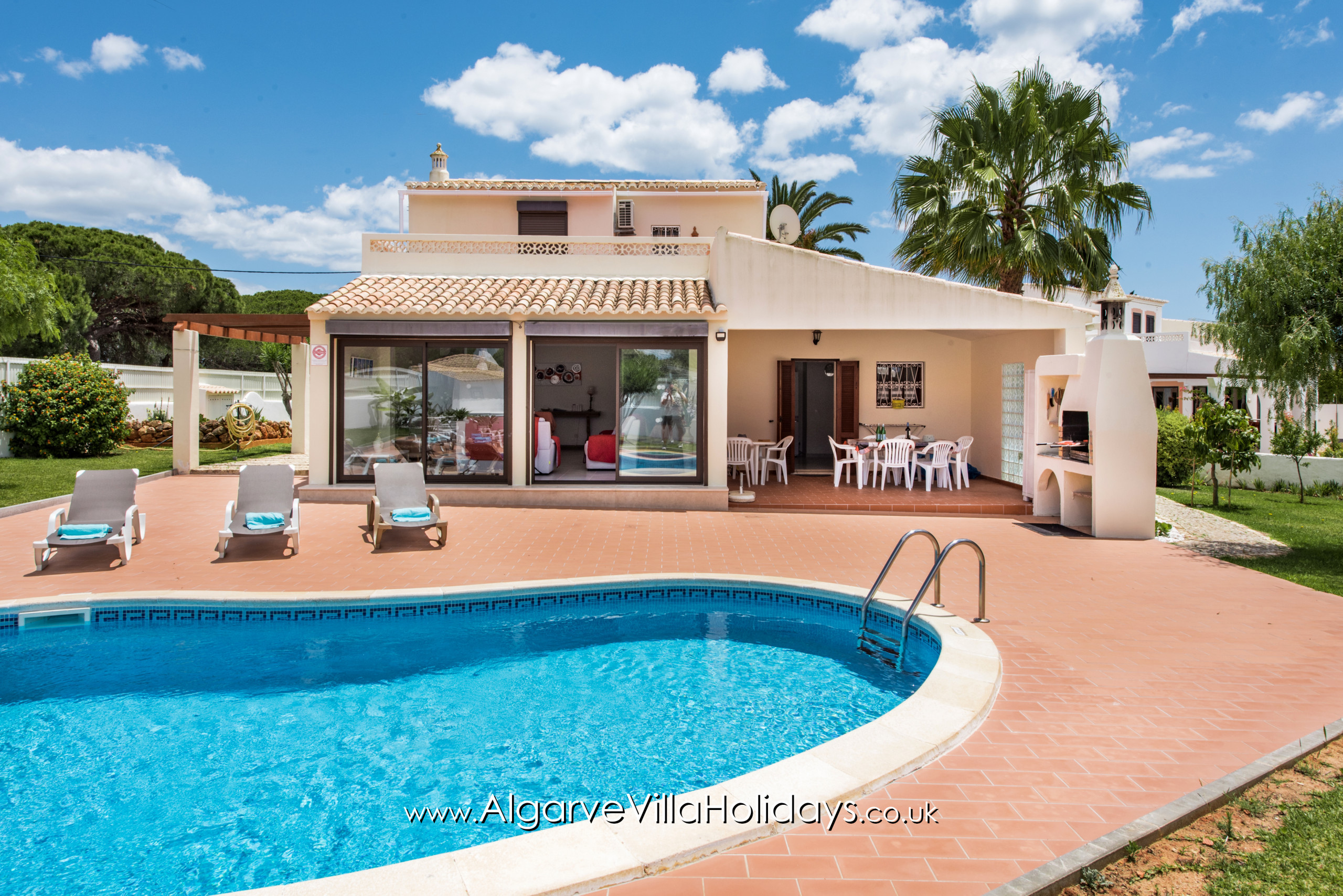 Villa em Galé - Isabel