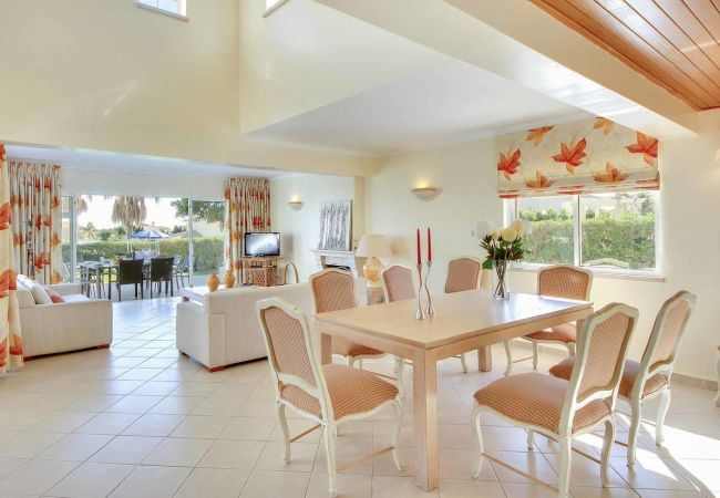 Villa em Albufeira - Villa Adele by Popular Villas Villa em Albufeira - Villa Adele by Popular Villas