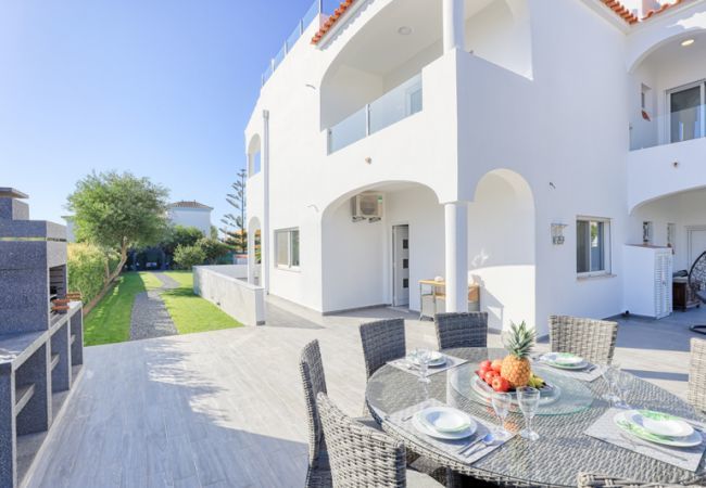 Villa em Albufeira - Casa das Tilias by Popular Villas Villa em Albufeira - Casa das Tilias by Popular Villas