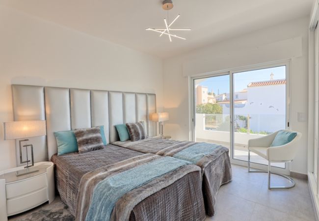 Villa em Albufeira - Casa das Tilias by Popular Villas Villa em Albufeira - Casa das Tilias by Popular Villas