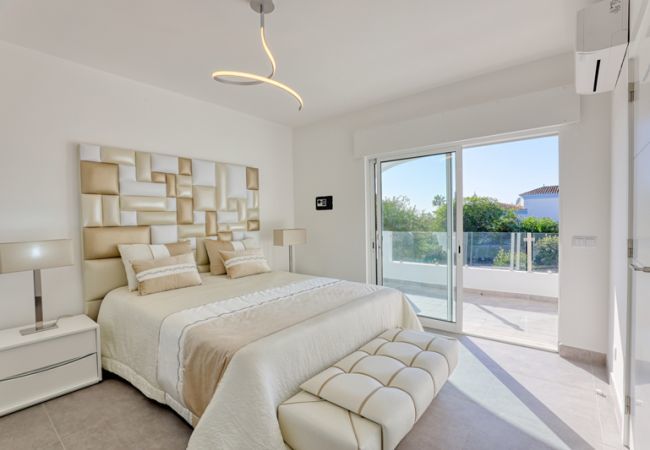 Villa em Albufeira - Casa das Tilias by Popular Villas Villa em Albufeira - Casa das Tilias by Popular Villas