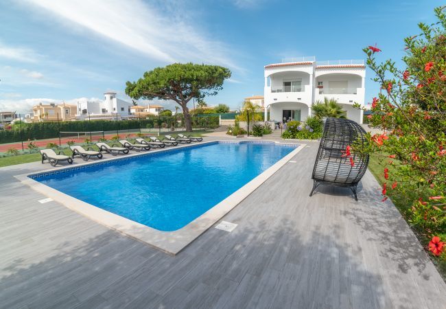 Villa em Albufeira - Casa das Tilias by Popular Villas Villa em Albufeira - Casa das Tilias by Popular Villas