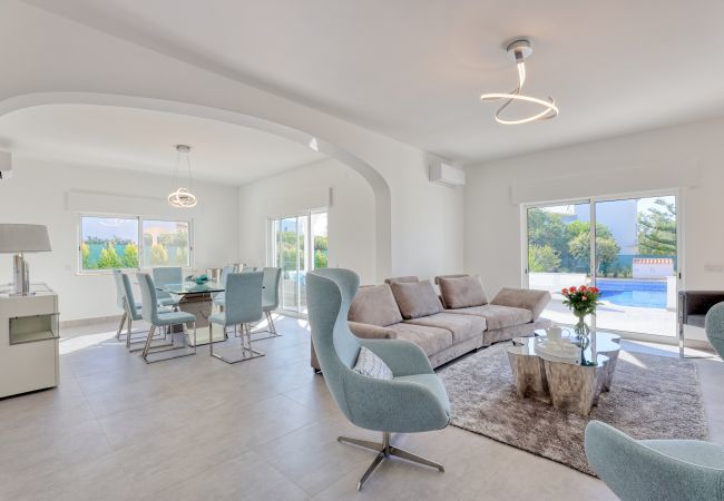 Villa em Albufeira - Casa das Tilias by Popular Villas Villa em Albufeira - Casa das Tilias by Popular Villas