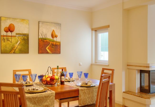 Villa em Olhos D´Água - Villa Luana Villa em Olhos D´Água - Villa Luana