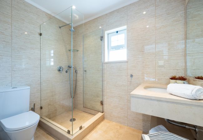 Villa em Olhos D´Água - Villa Tamarindo Villa em Olhos D´Água - Villa Tamarindo