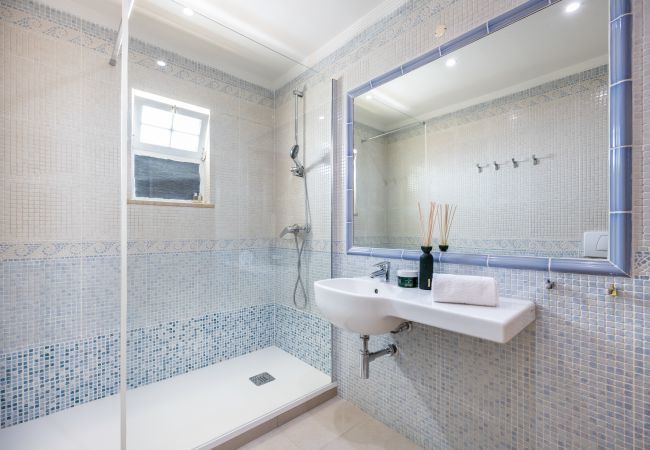 Villa em Olhos D´Água - Villa Tamarindo Villa em Olhos D´Água - Villa Tamarindo