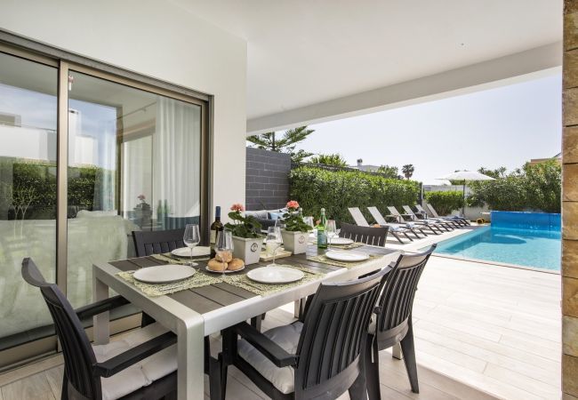 Villa em Albufeira - Isabella Blue Villa em Albufeira - Isabella Blue