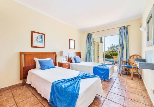 Villa em Albufeira - Villa Tulipa Negra Villa em Albufeira - Villa Tulipa Negra