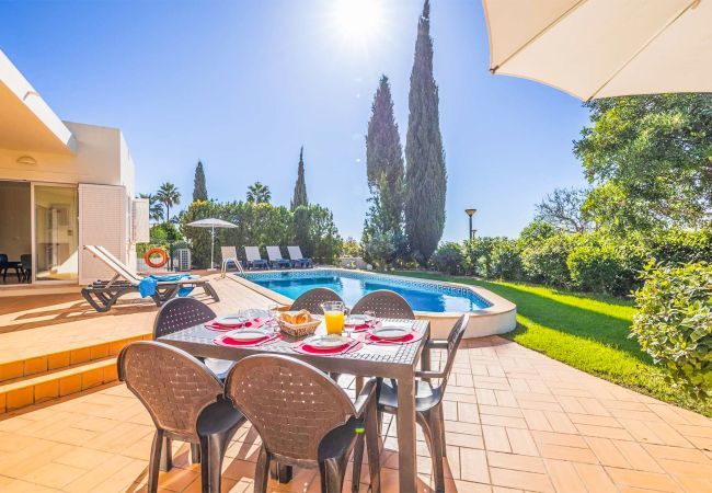 Villa em Albufeira - Villa Tulipa Negra Villa em Albufeira - Villa Tulipa Negra