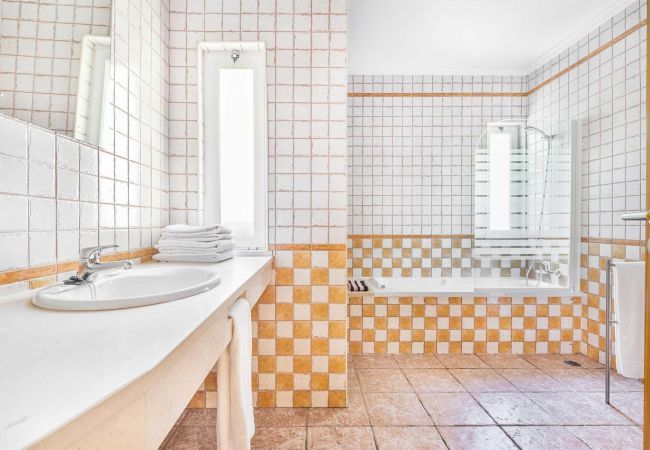 Villa em Albufeira - Villa Tulipa Negra Villa em Albufeira - Villa Tulipa Negra