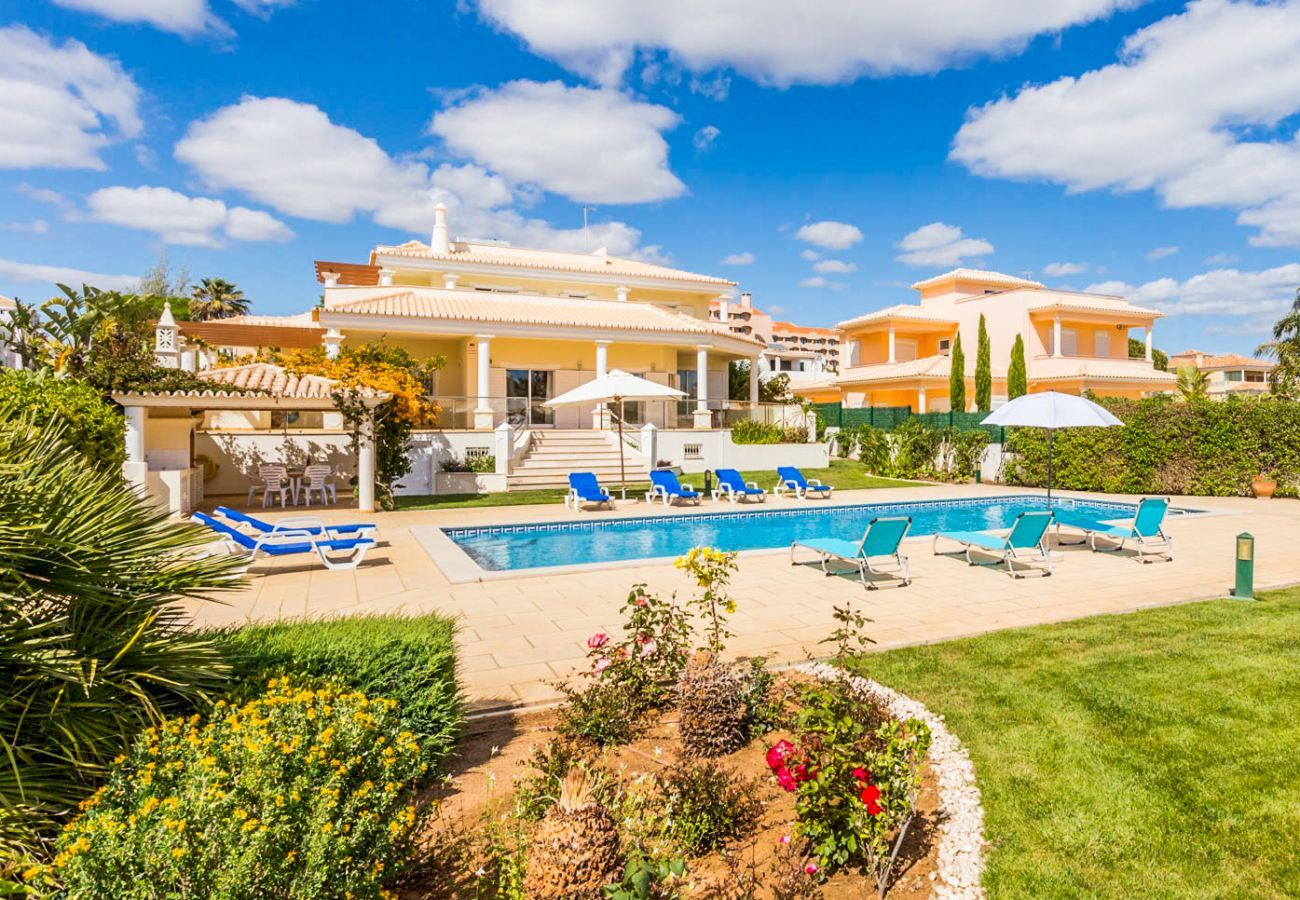 Villa em Galé - Figueiras Villa em Galé - Figueiras